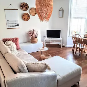 Seagrass Studio Apartment